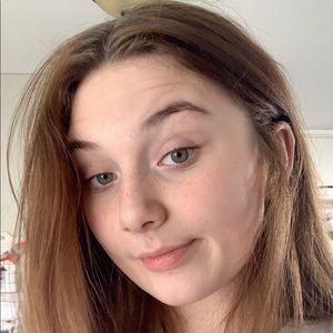 Meet your Posher, Kendra